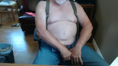 Snapshot of chgodad chatting on 10-07-25, 07:55 chgodad online show from 10-07-25, 07:55