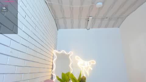 Chiara  online show from 02-05-25, 01:37