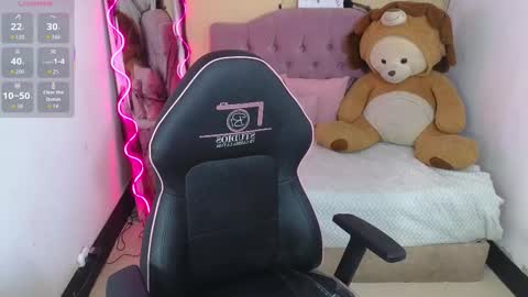 Chiara  online show from 10-27-25, 03:32