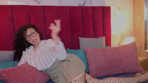 Snapshot of chiarajjones chatting on 05-15-26, 12:34 CHIARA online show from 05-15-26, 12:34