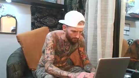Snapshot of chiarov chatting on 04-12-26, 05:01 chiarov online show from 04-12-26, 05:01