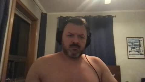 chicagoguy7183 online show from 10-27-25, 01:42