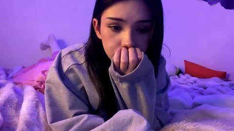 Snapshot of chiekodavanzo chatting on 04-19-26, 04:17 Becky online show from 04-19-26, 04:17