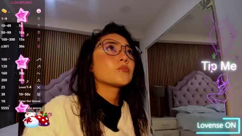 Snapshot of chikinela chatting on 09-10-25, 05:18 Chikinela online show from 09-10-25, 05:18