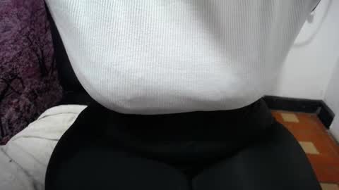 Snapshot of chiky_nastyy chatting on 11-08-25, 03:01 Chikys online show from 11-08-25, 03:01