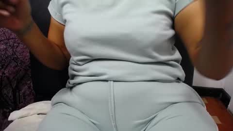 Snapshot of chiky_nastyy chatting on 11-12-25, 02:39 Chikys online show from 11-12-25, 02:39