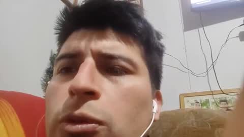 chilehot28 online show from 12-15-25, 01:10