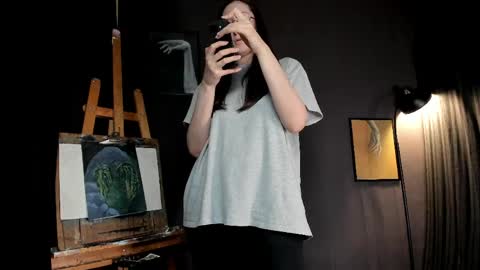 Snapshot of chilicheesebite chatting on 05-17-26, 05:20 Nina online show from 05-17-26, 05:20
