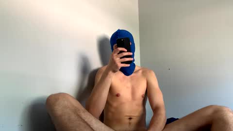 chill_fit_guy online show from 09-30-25, 01:27