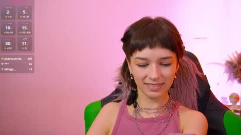 Snapshot of chill_girrrl chatting on 03-13-26, 02:12 Vivian online show from 03-13-26, 02:12