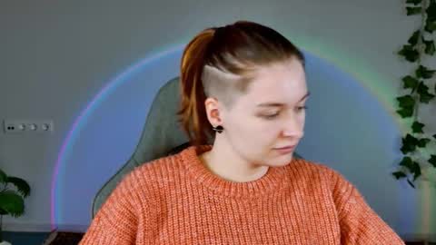 Snapshot of chillsnail_bro chatting on 02-17-26, 09:17 Bella online show from 02-17-26, 09:17