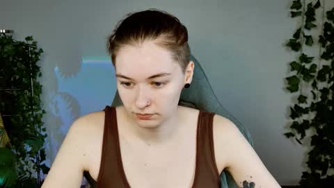 Snapshot of chillsnail_bro chatting on 02-23-26, 09:06 Bella online show from 02-23-26, 09:06