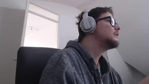 chillzonecam online show from 09-17-25, 11:34