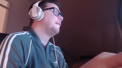 chillzonecam online show from 03-21-26, 07:06