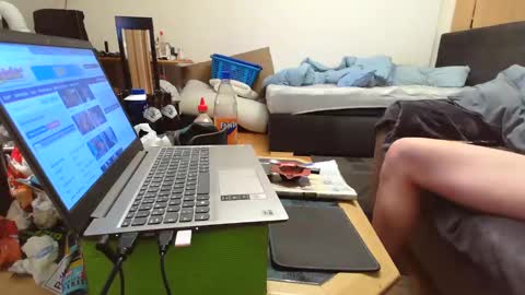 Snapshot of china_murphy chatting on 01-25-25, 12:17 Murphy-China online show from 01-25-25, 12:17