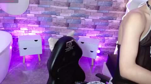 Snapshot of chipi_tay chatting on 03-17-26, 07:39 chipi_tay online show from 03-17-26, 07:39