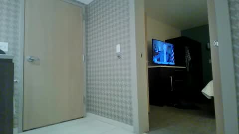 Snapshot of chippy70 chatting on 11-10-25, 08:13 chippy70 online show from 11-10-25, 08:13