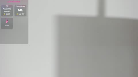 Snapshot of chiqui_milk1 chatting on 09-27-25, 06:46 Chiqui online show from 09-27-25, 06:46