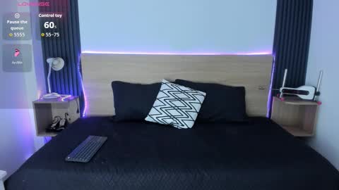 Snapshot of chiqui_milk1 chatting on 10-27-25, 07:07 Chiqui online show from 10-27-25, 07:07