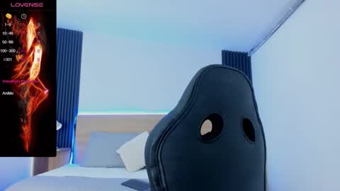 Snapshot of chiqui_milk1 chatting on 11-18-25, 07:07 Chiqui online show from 11-18-25, 07:07