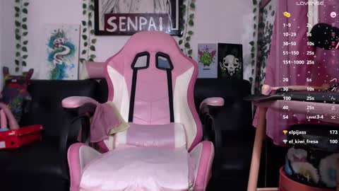 chise chann online show from 03-06-25, 07:36