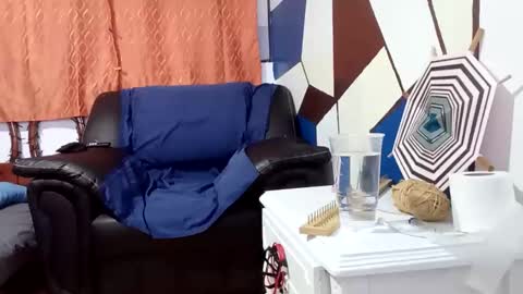 Snapshot of chispahot69 chatting on 11-13-25, 07:18 chispahot69 online show from 11-13-25, 07:18