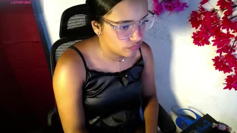 Snapshot of chleo_rosse chatting on 05-05-26, 03:14 chleo_rosse online show from 05-05-26, 03:14