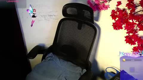 Snapshot of chleo_rosse chatting on 05-05-26, 06:49 chleo_rosse online show from 05-05-26, 06:49
