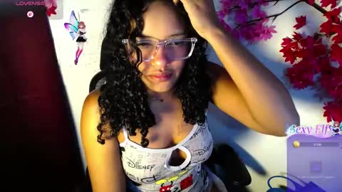 Snapshot of chleo_rosse chatting on 05-14-26, 12:45 chleo_rosse online show from 05-14-26, 12:45