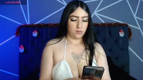 chloe1126_ online show from 12-17-25, 11:49