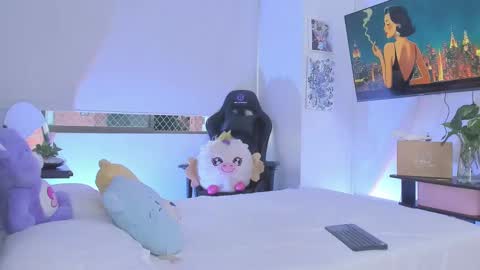 Snapshot of chloe__daviss chatting on 03-12-26, 11:00 CHLOE online show from 03-12-26, 11:00