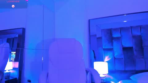Snapshot of chloe__evans_ chatting on 01-25-25, 02:47 Chloe online show from 01-25-25, 02:47