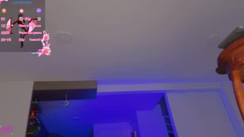 chloe_cooperr online show from 05-11-26, 05:57