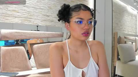 chloe online show from 12-14-25, 11:15