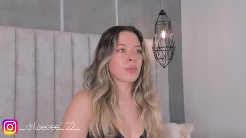Chloe online show from 02-13-25, 04:50