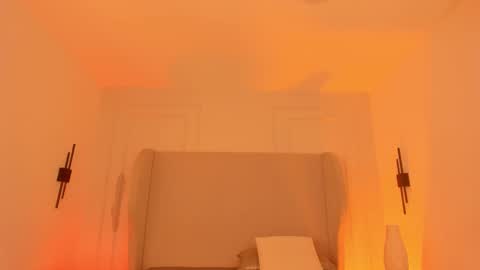 Chloe online show from 12-04-25, 12:36