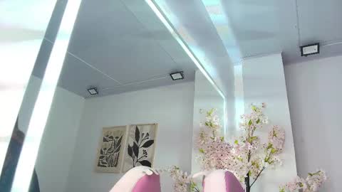 Chloe online show from 05-19-26, 12:33