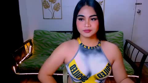 Snapshot of chloe_elsher chatting on 05-19-26, 08:42 Ts Chloeeeeee online show from 05-19-26, 08:42