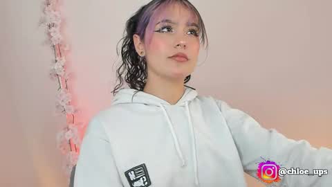 Chloe  online show from 01-14-26, 03:01