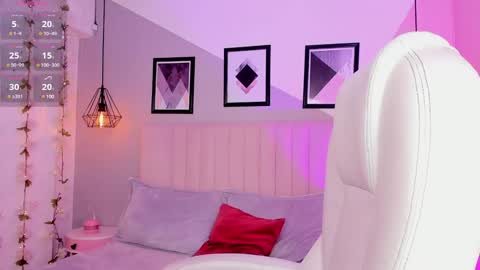 Chloe online show from 02-07-25, 03:19