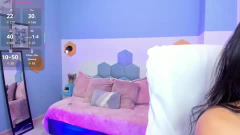 Chloe online show from 09-29-25, 02:44