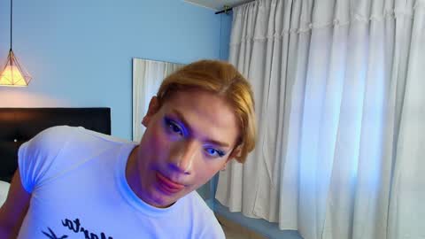 CHLOE online show from 12-19-24, 09:28