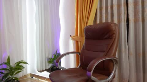 Snapshot of chloe_harriss chatting on 03-03-26, 12:11 Chloe online show from 03-03-26, 12:11