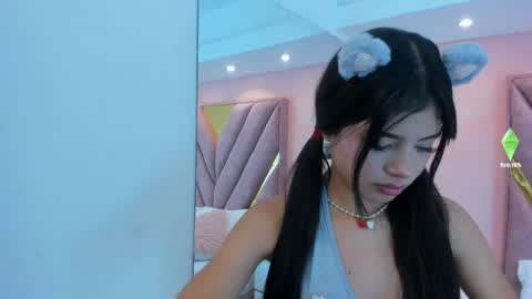 Snapshot of chloe_larson chatting on 04-24-26, 11:12 Chloe online show from 04-24-26, 11:12
