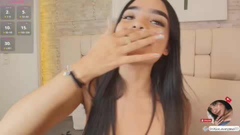 chloe online show from 03-09-25, 01:14