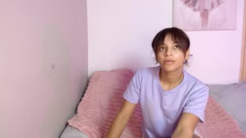 chloe_peach_ online show from 05-04-26, 12:12