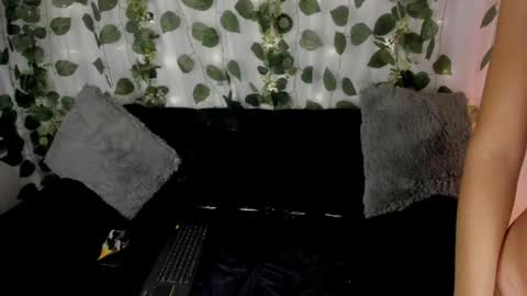 Chloe online show from 05-05-26, 12:13