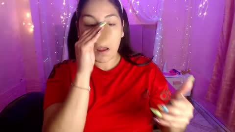 chloe_smith5 online show from 09-24-25, 01:47