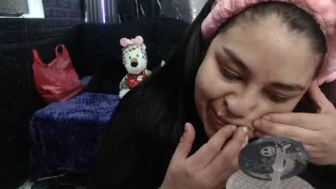 chloe_smith5 online show from 06-26-26, 01:26