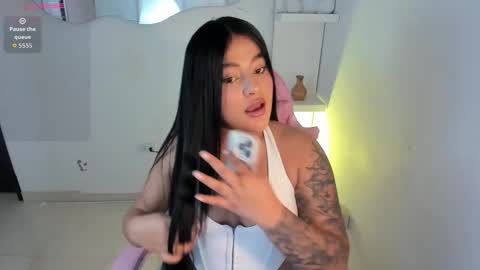 chloe_t2 online show from 02-13-26, 09:55